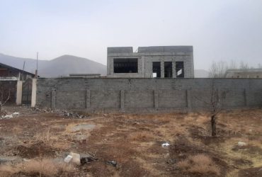 زمین دور دیوار داخل بافت جابان