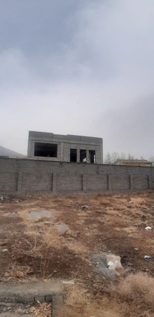 زمین دور دیوار داخل بافت جابان