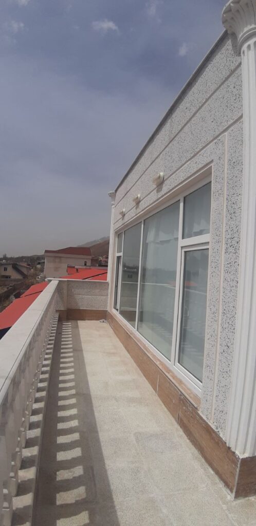 جابان  ویلا داخل بافت 230متر بامجوز