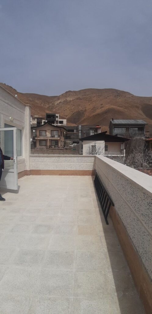 جابان  ویلا داخل بافت 230متر بامجوز