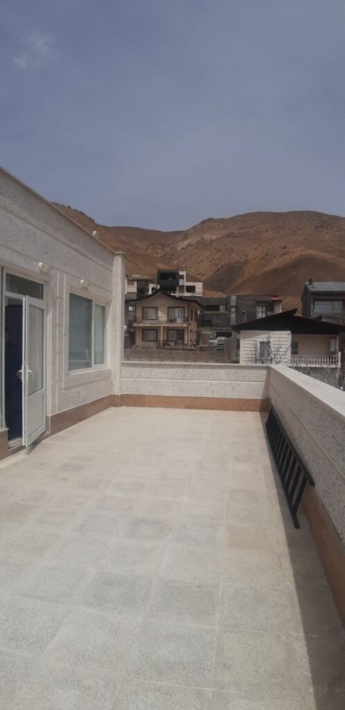 جابان  ویلا داخل بافت 230متر بامجوز