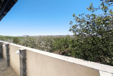 جابان ویلا نزدیک به جاده اصلی