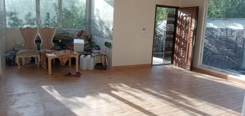 جابان باغچه ویلایی300متری و70متر ویلا نقلی