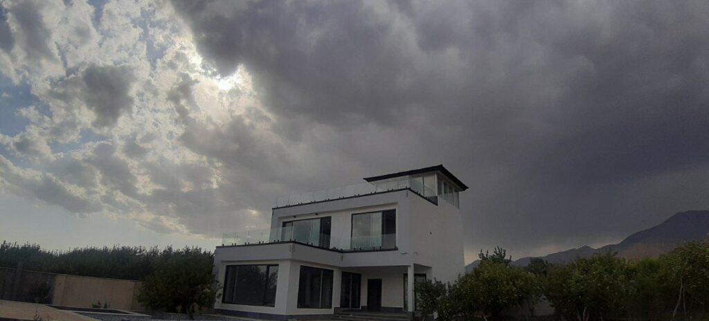 جابان باغچه با ویلا مدرن شیک ویو عالی مدرن