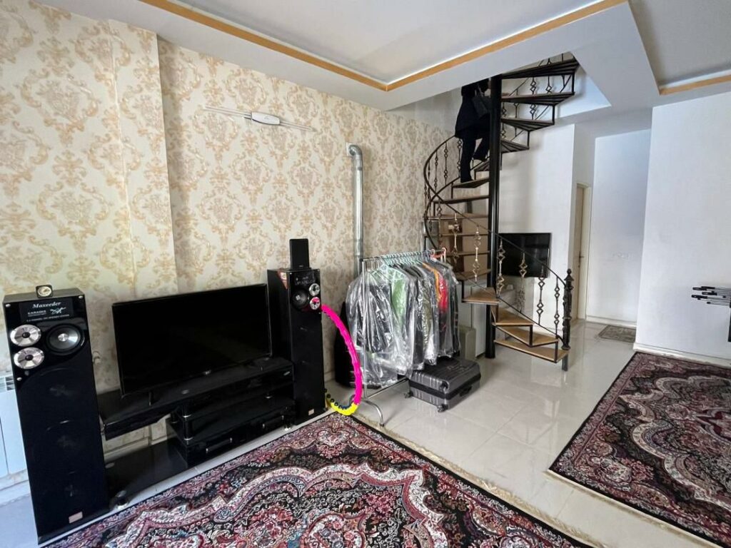 جابان   ویلا دوبلکس داخل بافت