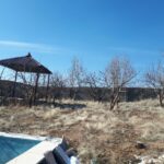 جابان باغچه 500 متری با سند تکبرگ دیوارشده استخر الاچیق