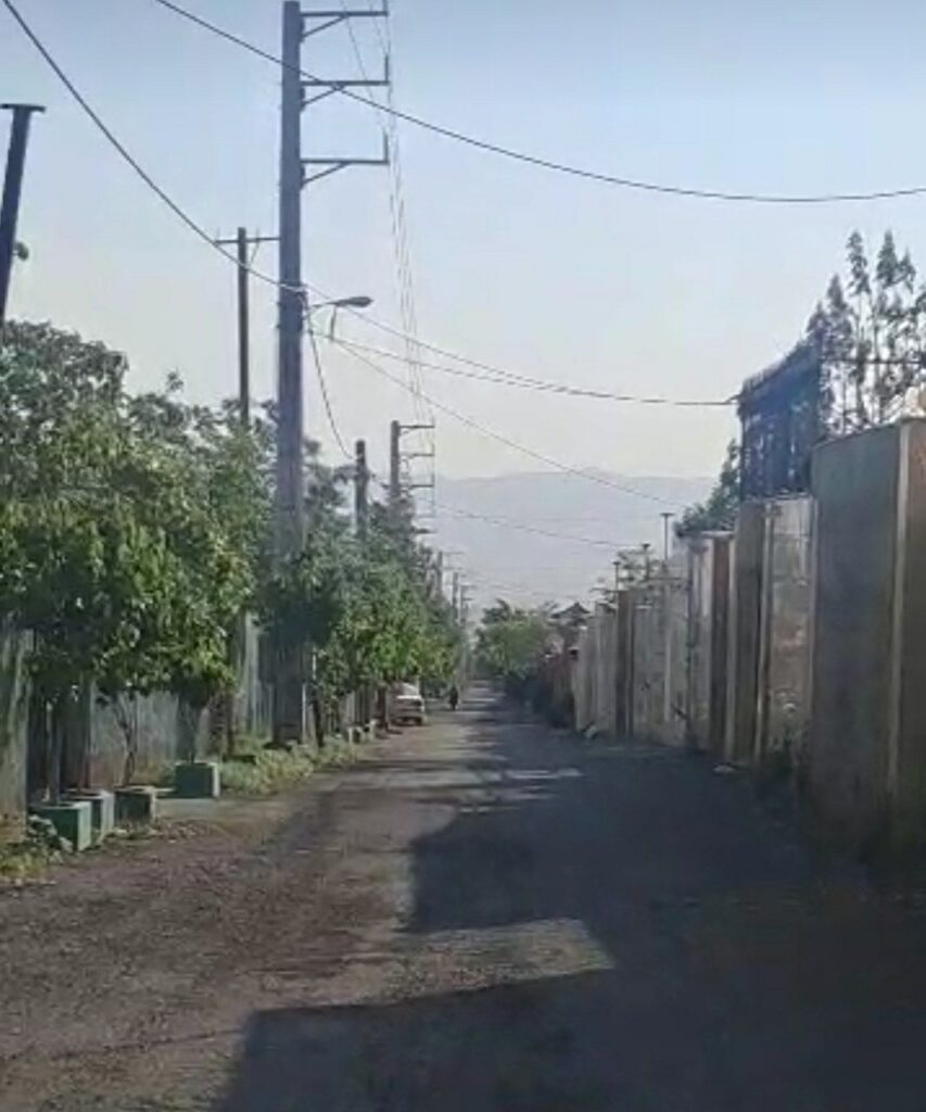 جابان  زمین داخل بافت 200 متری