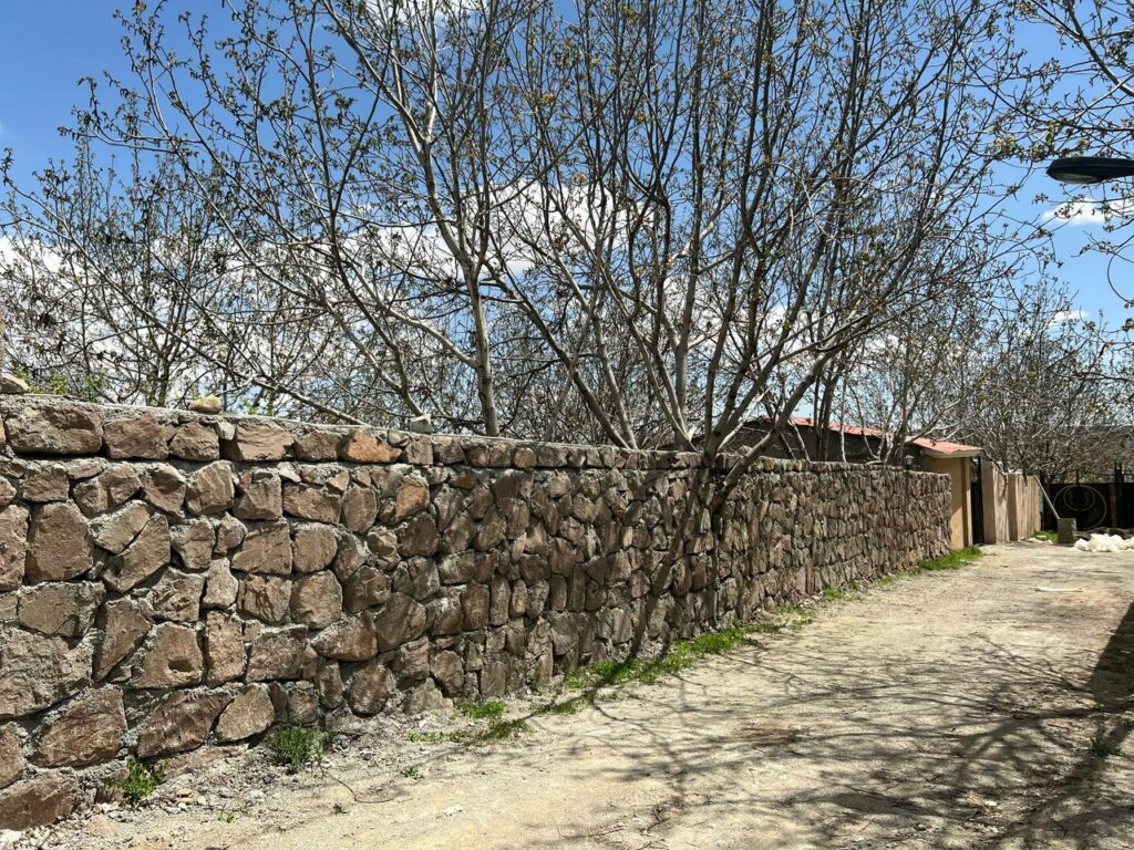 جابان باغ 1500 متر دیوار شده دوکله