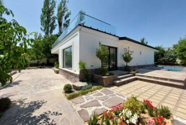 ویلا  با 2000متر زمین 140 متر فلت  و انشعابات با کنتور