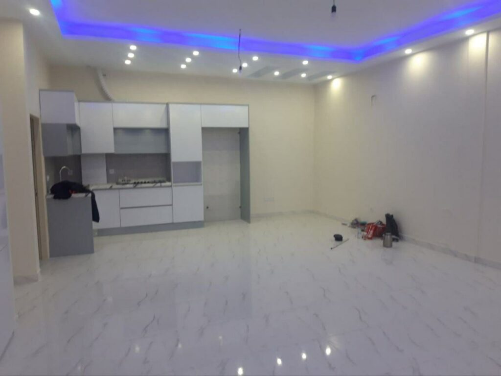 جابان ویلا 250 متر باسند تکبرگ 130متر بانیم طبقه