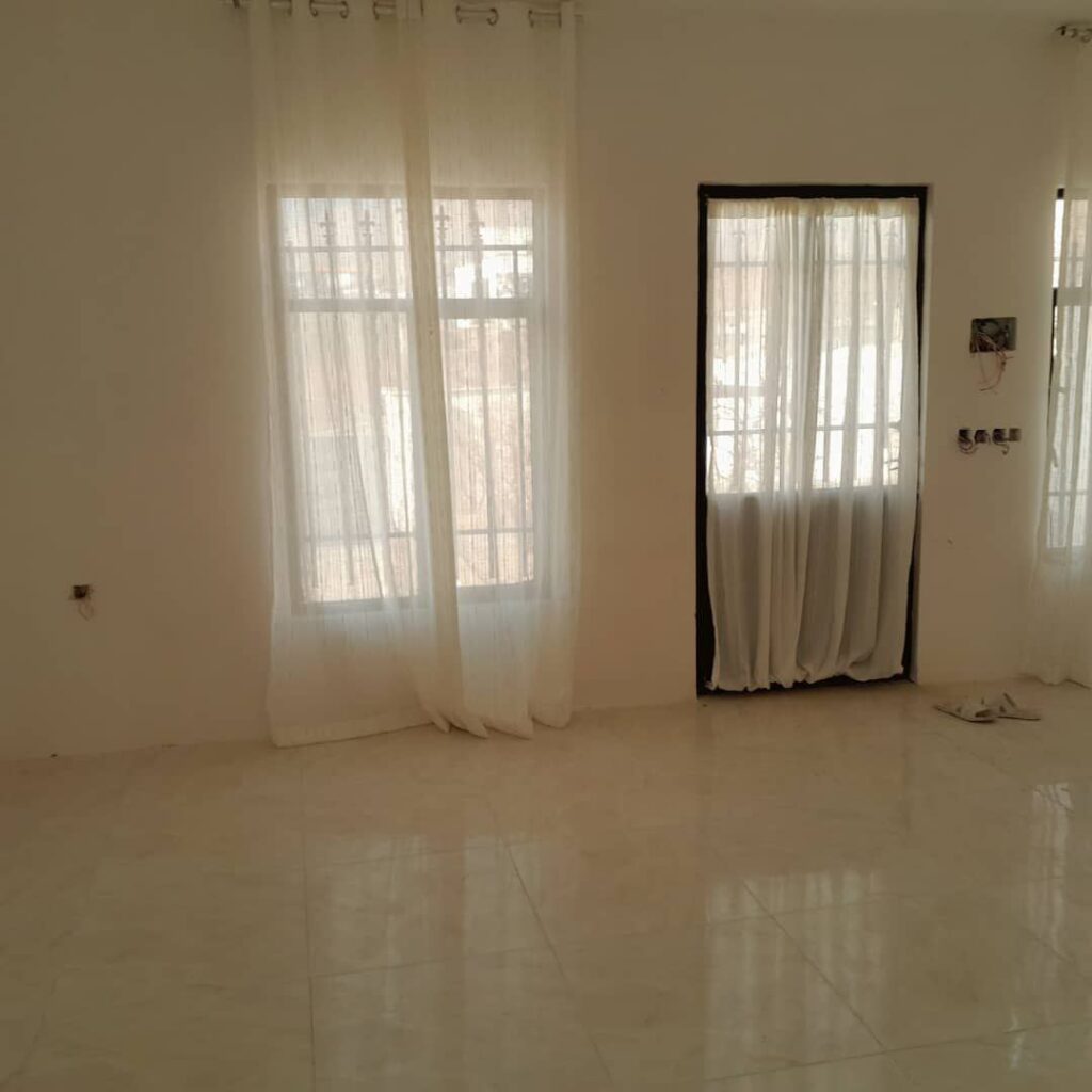 جابان ویلا باسند تکبرگ 400 متر